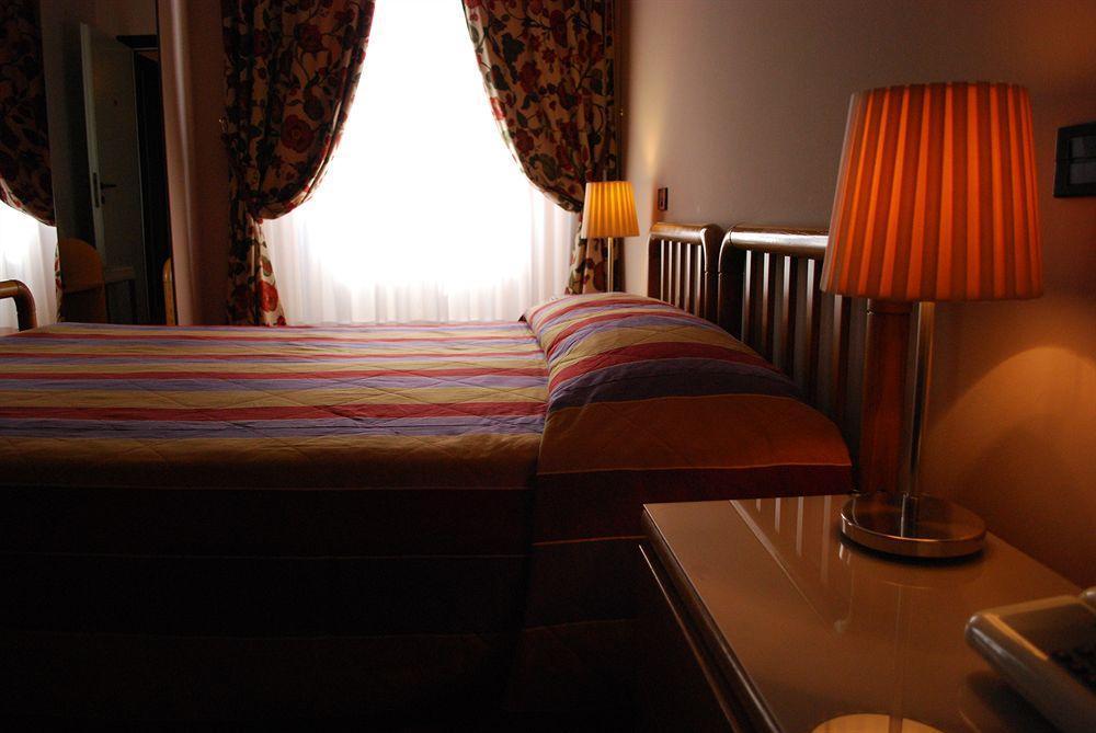 Albergo Giardino Cernobbio Extérieur photo